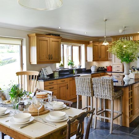 Maes Y Bryn Farmhouse Llanwrda Εξωτερικό φωτογραφία