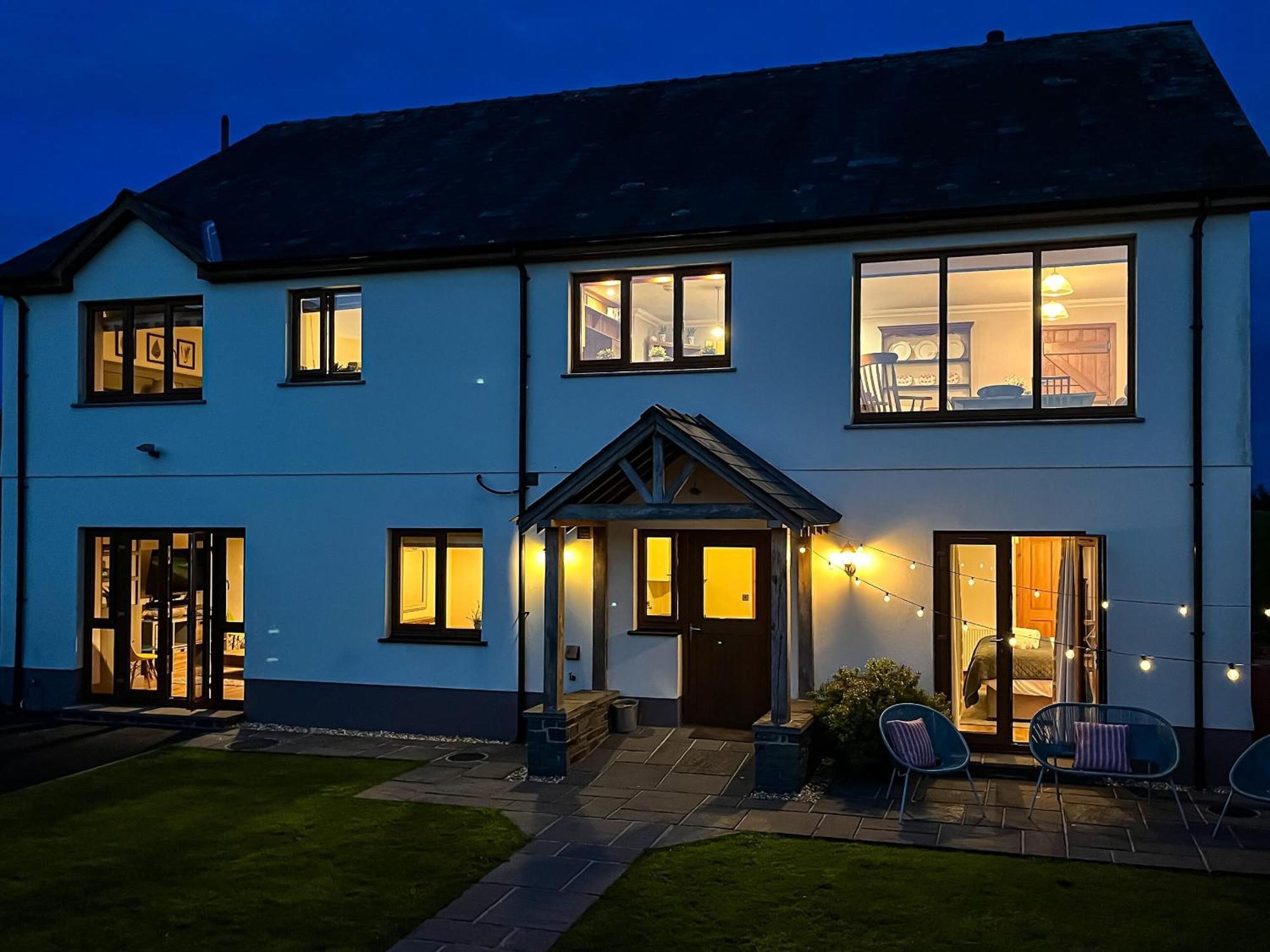 Maes Y Bryn Farmhouse Llanwrda Εξωτερικό φωτογραφία