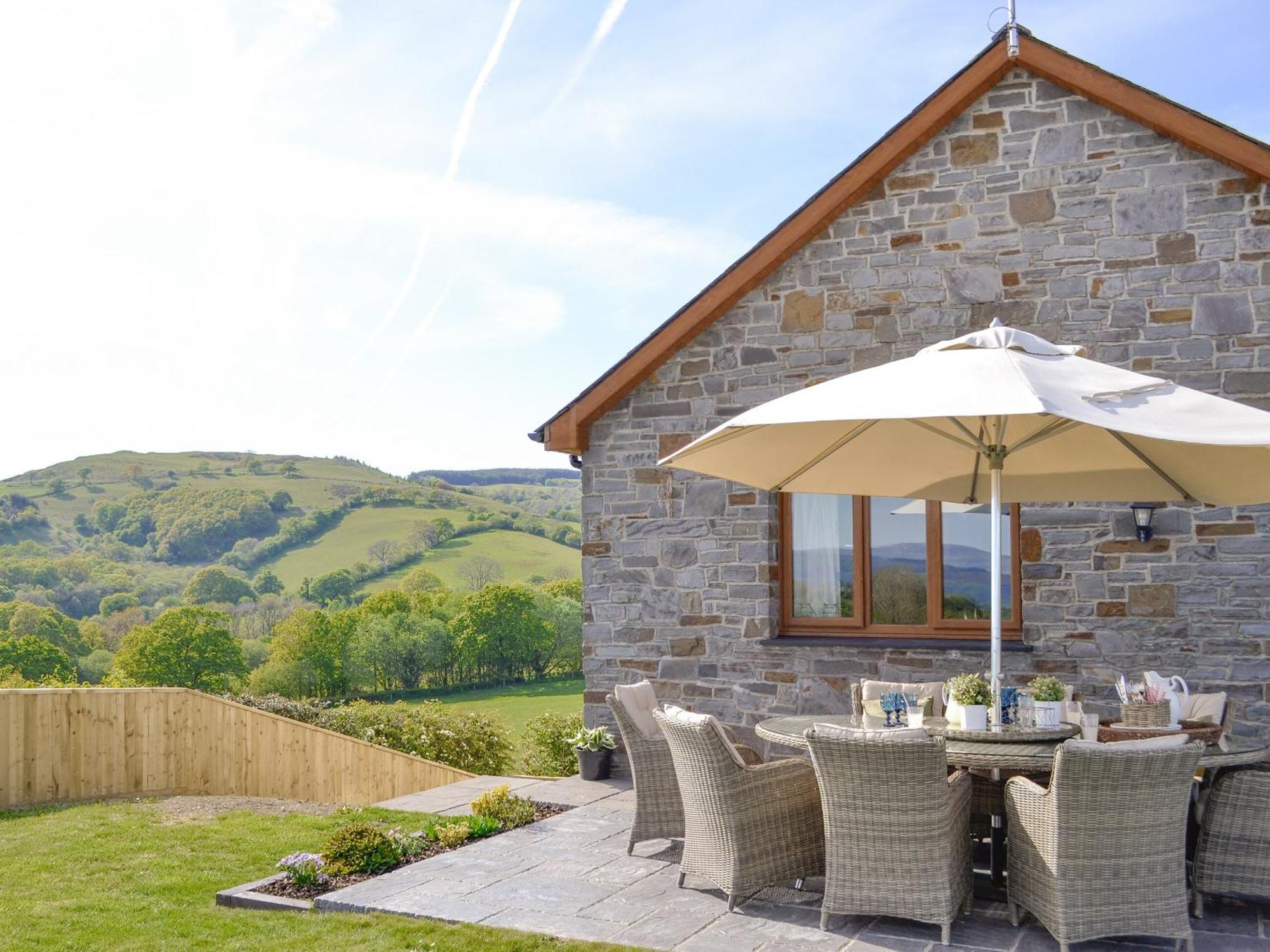 Maes Y Bryn Farmhouse Llanwrda Εξωτερικό φωτογραφία