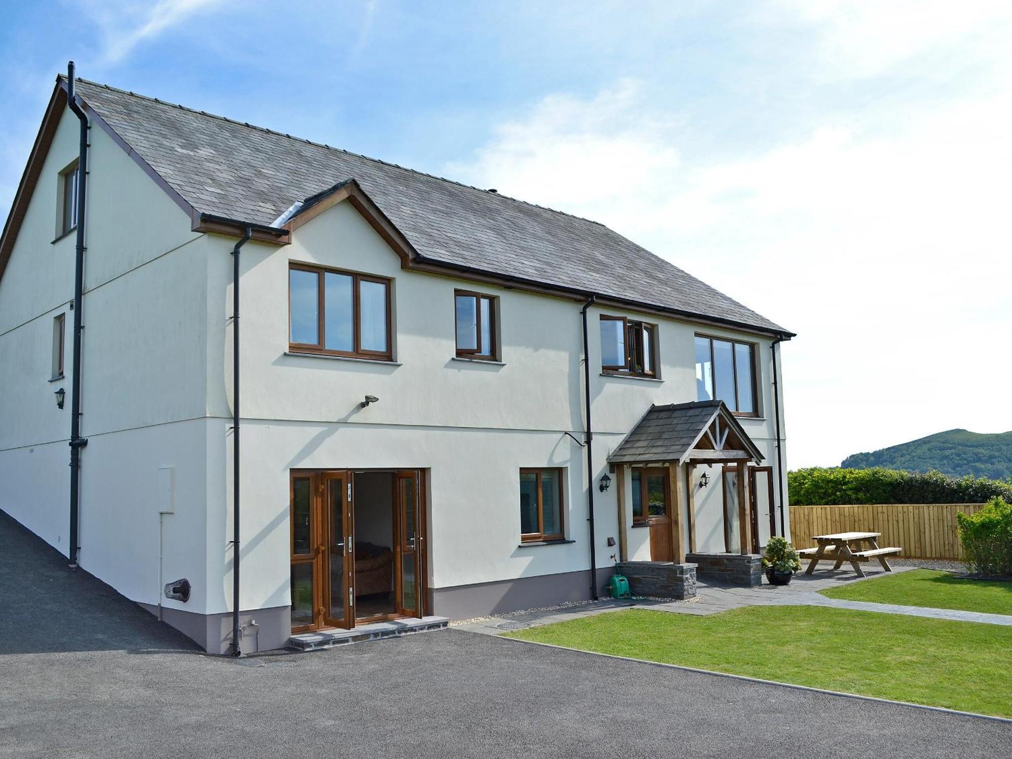 Maes Y Bryn Farmhouse Llanwrda Εξωτερικό φωτογραφία